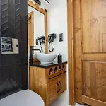 Goscinne Zosia 4*