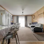 Goscinne Zosia Bed & Breakfast 4*